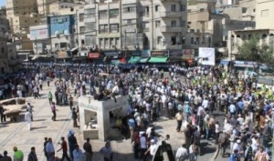 ضبط 3 سيارات محملة بالاسلحة وسط البلد