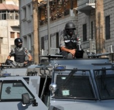 الأجهزة الأمنية تمنع 20 سوريا من المشاركة بمسيرة "إنقاذ وطن"