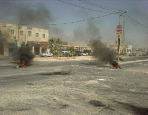 اعمال شغب على مثلث الظليل احتجاجاً على مقتل احد ابناء المشاقبة .. والامن يؤكد القاء القبض على الجاني