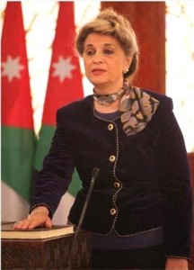 العالول تعترف .. وزارة المرأة تكونت (مني) ومديرة مكتب وسكرتيرة في إجازة امومة