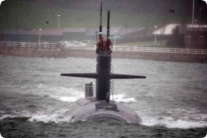 تصادم غواصة نووية هجومية وطراد أميركيين