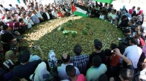 بعد عرض اكبر طبق "مفتول فلسطيني" في رام الله..أهالي أسرى: أوقفوا المهزلة