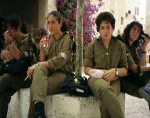 لأول مرة.. عربية برتبة قائد اشتباك في الجيش الإسرائيلي