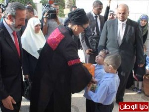 صور زيارة الشيخة موزة   ((غزة ).. شاهد الصور