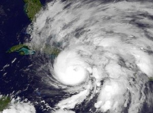 نيويورك:إجلاء 375 ألف شخص وإغلاق المواصلات العامة