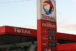 تسع محطات «توتال» تخالف شروط الترخيص ..وترفض بيع الكاز للمواطنين