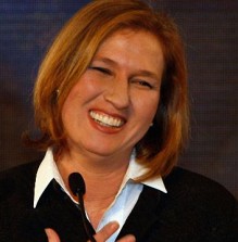 الحاخام نجاد: الزنى حرام.. لكن ليفني لا دين لها