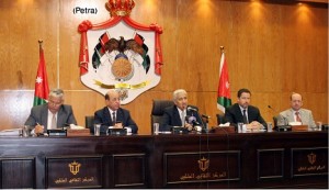 النسور: رفع الدعم لن يؤثر على 70 % من الاردنيين