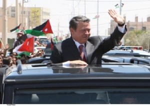 مكارم جلالة الملك لأبناء المخيمات