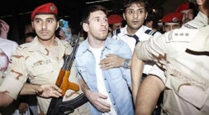 "ميسي" في السعودية (فيديو وصور)