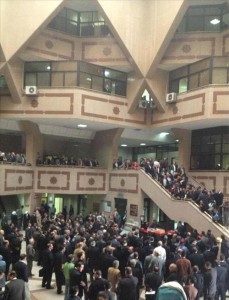 النقابات تناشد الملك وقف رفع الاسعار ..وتضرب عن العمل ساعتين الإثنين