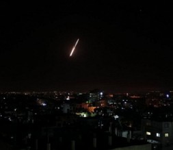 كتائب عز الدين القسام تقصف القدس و"تسقط" طائرة حربية فوق غزة