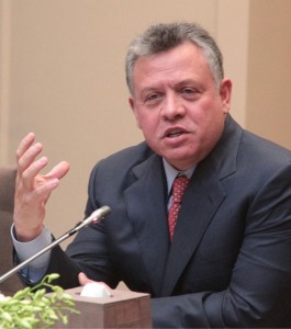 الملك يلغي زيارته الى لندن ويحذر