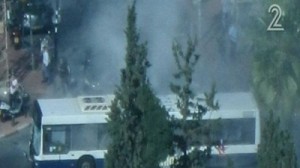 لأول مرة منذ 5 سنوات.. انفجار حافلة في قلب تل أبيب .. صور