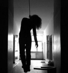 طالبة في الصف التاسع تشنق نفسها في مادبا