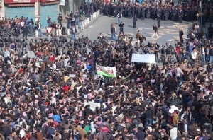 محافظات : مسيرات تطالب برحيل النسور