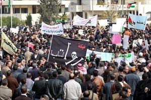 "المعلمين" تلوح بالاضراب مجدداً