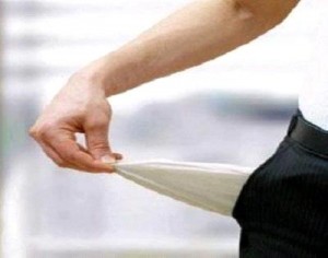 أحكام بالحبس على أصحاب فنادق بسبب الديون الليبية