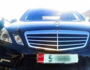 مسؤولون يستبدلون النمر الحمراء بالبيضاء