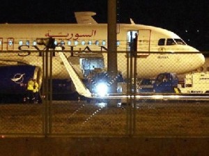 دمشق : انباء عن مغادرة شخصية هامة الى موسكو على متن طائرة