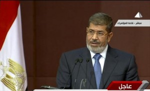 مرسي يحدد 15 الجاري موعدا للاستفتاء على الدستور