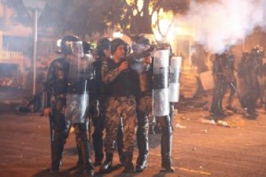 كر وفر بين الدرك ومتعطلين عن العمل في محاولة لفتح طريق الشيدية