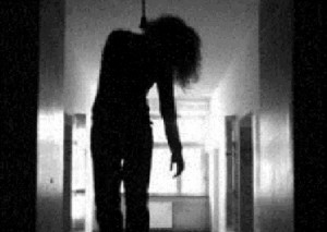 انتحار مصرية بمنزلها في الشونة الجنوبية