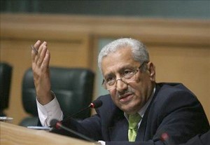 .. تعيينات بـ آلاف الدنانير بالرغم من وقف التعيينات كما يدعي الرئيس (اسماء)