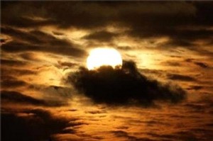 الخميس : زخات متوقعة من المطر