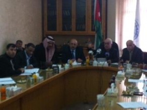 الطراونة يهدد بتوقف المقاولين عن تنفيذ المشاريع الحكومية وتسريح العمال