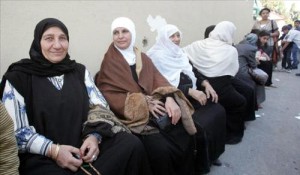 4 أحزاب معارضة تتراجع عن مقاطعة الانتخابات