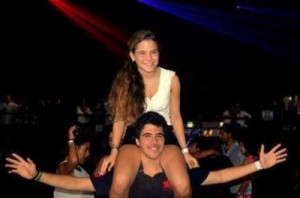 ابناء بشرى الاسد يرقصان في احد النوادي الليلة في دبي ..!