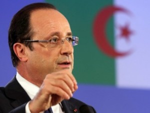 هولاند في الجزائر: لم آتِ للتعبير عن الندم أو الاعتذار