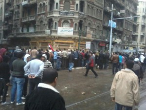 60 جريحا باشتباكات بين أنصار مرسي ومعارضيه