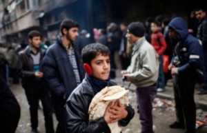 مجزرة مروعة راح ضحيتها اكثر من 200 شخص بقصف مخبز قرب حماة