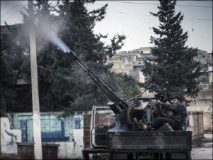 الحر يتوقع فوضى عارمة عند انهيار نظام الأسد ويؤكد: لم نتلقّ فلسا واحدا من الخليج