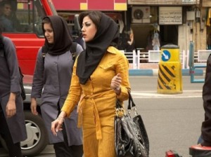 بدل حجاب" لروسيات يعملن بمفاعل بوشهر يشعل ضجة إعلامية