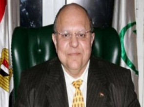 مصر: استقالة وزير الاتصالات لعدم تأقلمه مع ثقافة العمل الحكومي