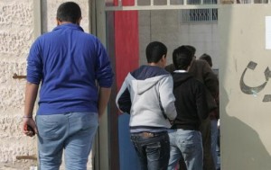 تحويل 16 طالب توجيهي للقضاء وانذار 27 آخرين