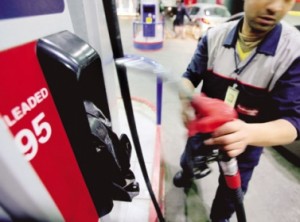 تخفيض بسيط لأسعار المحروقات