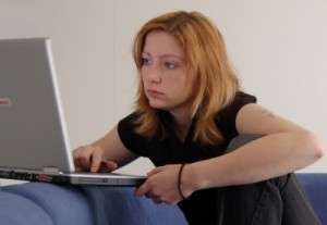 97.7 % من طلبة المدارس الاناث في الاردن شاهدوا افلاماً اباحية