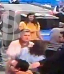 اعتقال سفيرة مصر في قبرص بعد صفعها شرطية (فيديو)