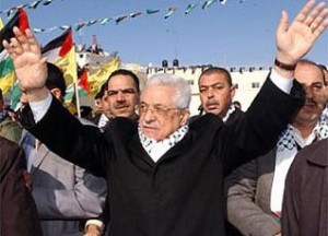 عباس .. يغير جواز السفر والوثائق الفلسطينية