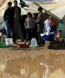 غرق نحو 50 خيمة في الزعتري ((فيديو))