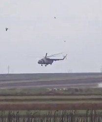 بالفيديو .. الجيش الحر يسقط طائرة في مطار عسكري