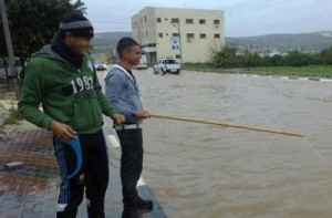 بالصور: الثلوج تكتسح المملكة..حالة الطرق في المحافظات حتى السادسة مساء