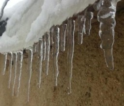 مطالب بتأخير دوام الأحد جراء الانجماد