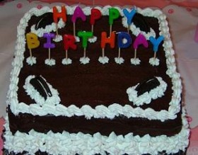 الشرطة الدينية السعودية تعتقل 100 لاحتفالهم بعيد ميلاد طفلة