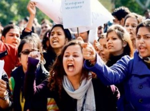 جريمة اغتصاب جماعي جديدة على متن حافلة في الهند ..!