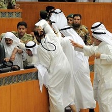 نواب الكويت الـ"شيعه" يطلبون من الأمير منع مساعدة الأردن